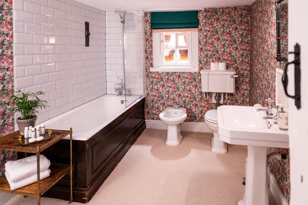 Bed and Breakfast Martin Arms Colston Bassett Exterior foto